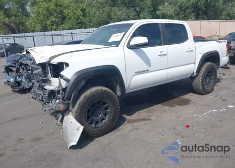 2016 Toyota Tacoma Trd Off Road z USA, uszkodzony, nr VIN 3TMCZ5AN5GM043122